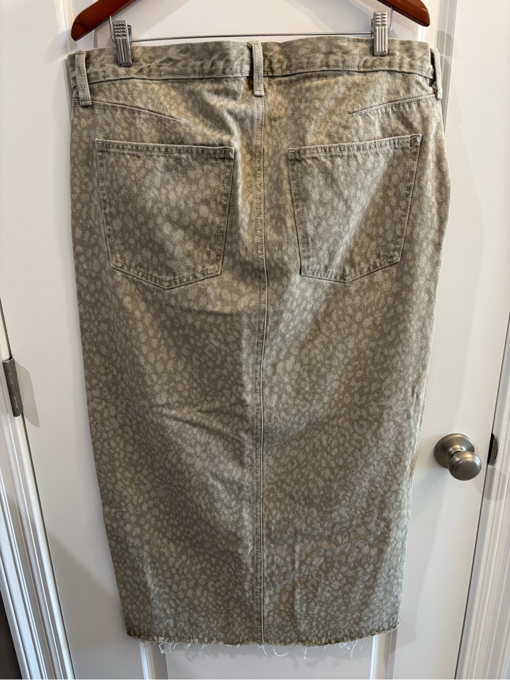 Women’s Tan Leopard Maxi Denim Skirt - Universal Thread - Size 14 - NWT - Picture 2 of 5